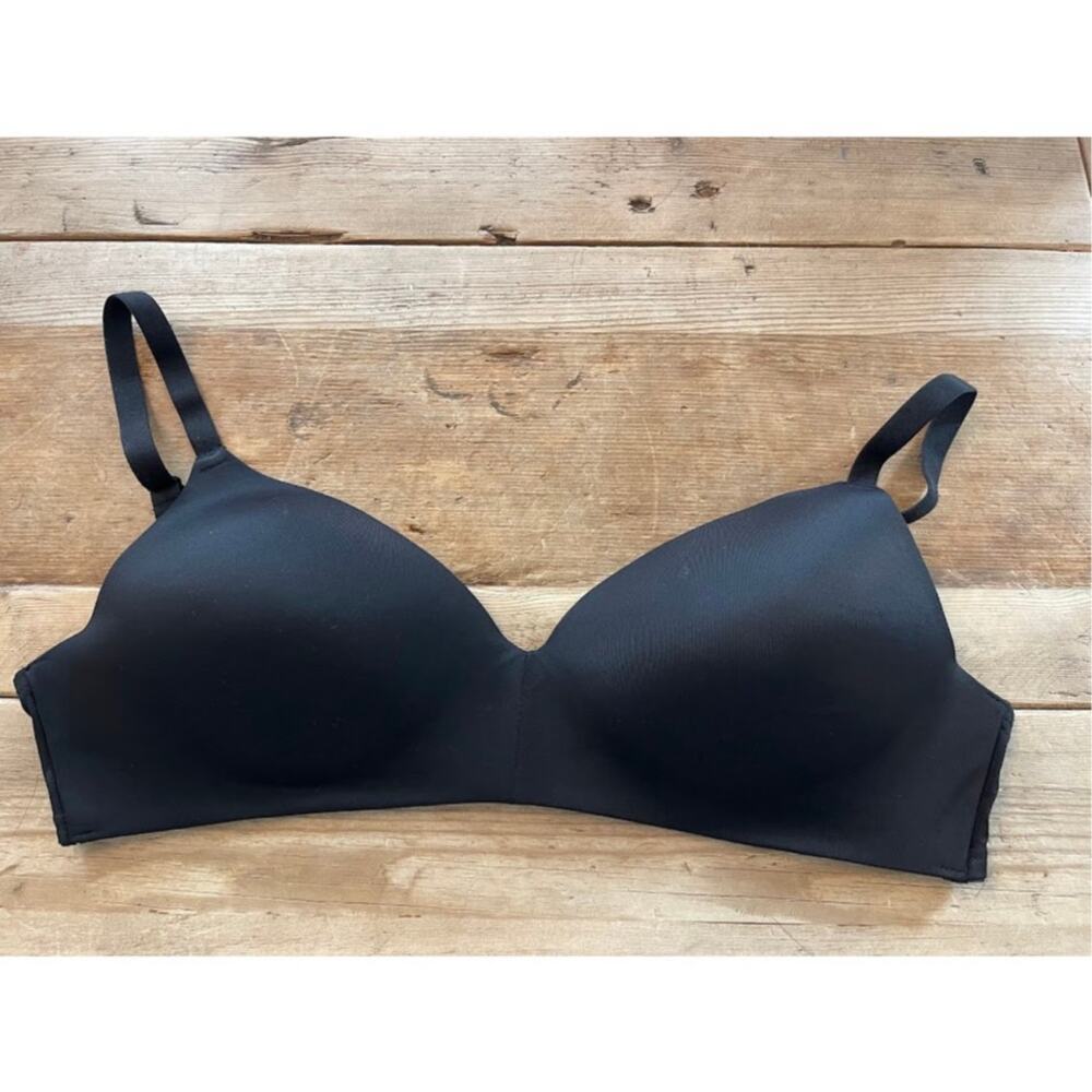 Victoria's Secret PINK Black Script 36C Wear Everywhere Lined Wireless Bra